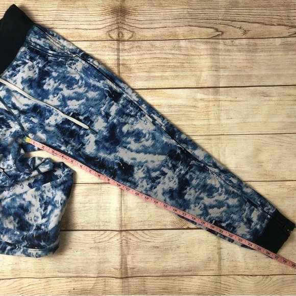 Lululemon Joggers - Picture 5 of 11